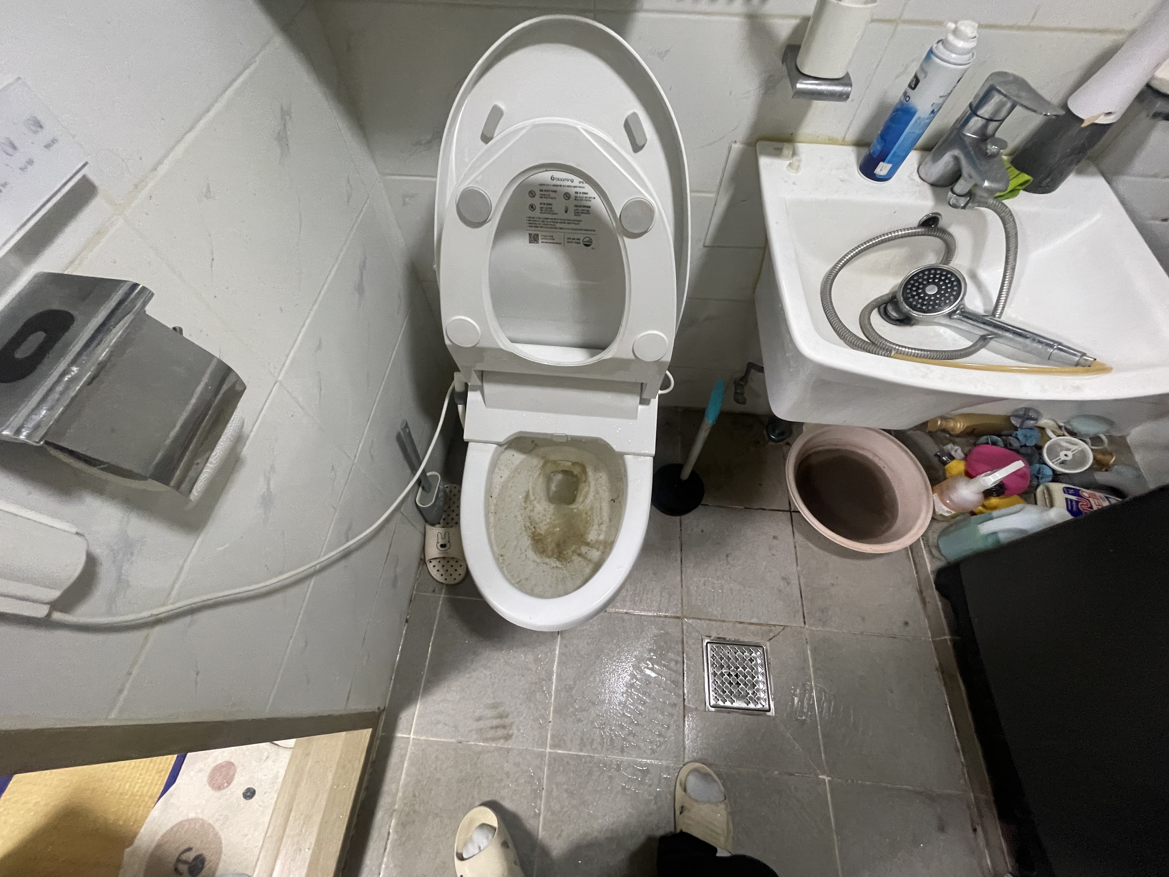 변기 막힘 상태